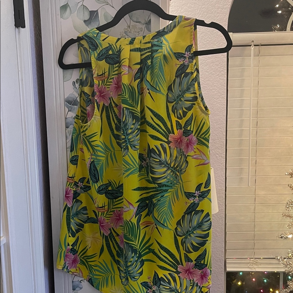 Dalia Yellow Tropical Print Top - Picture 7 of 7